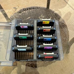 Wahl Stainless Steel Comb Set | 8 Blade Attachments